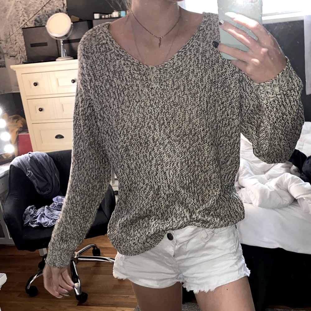 NWT Feather grey sweater
